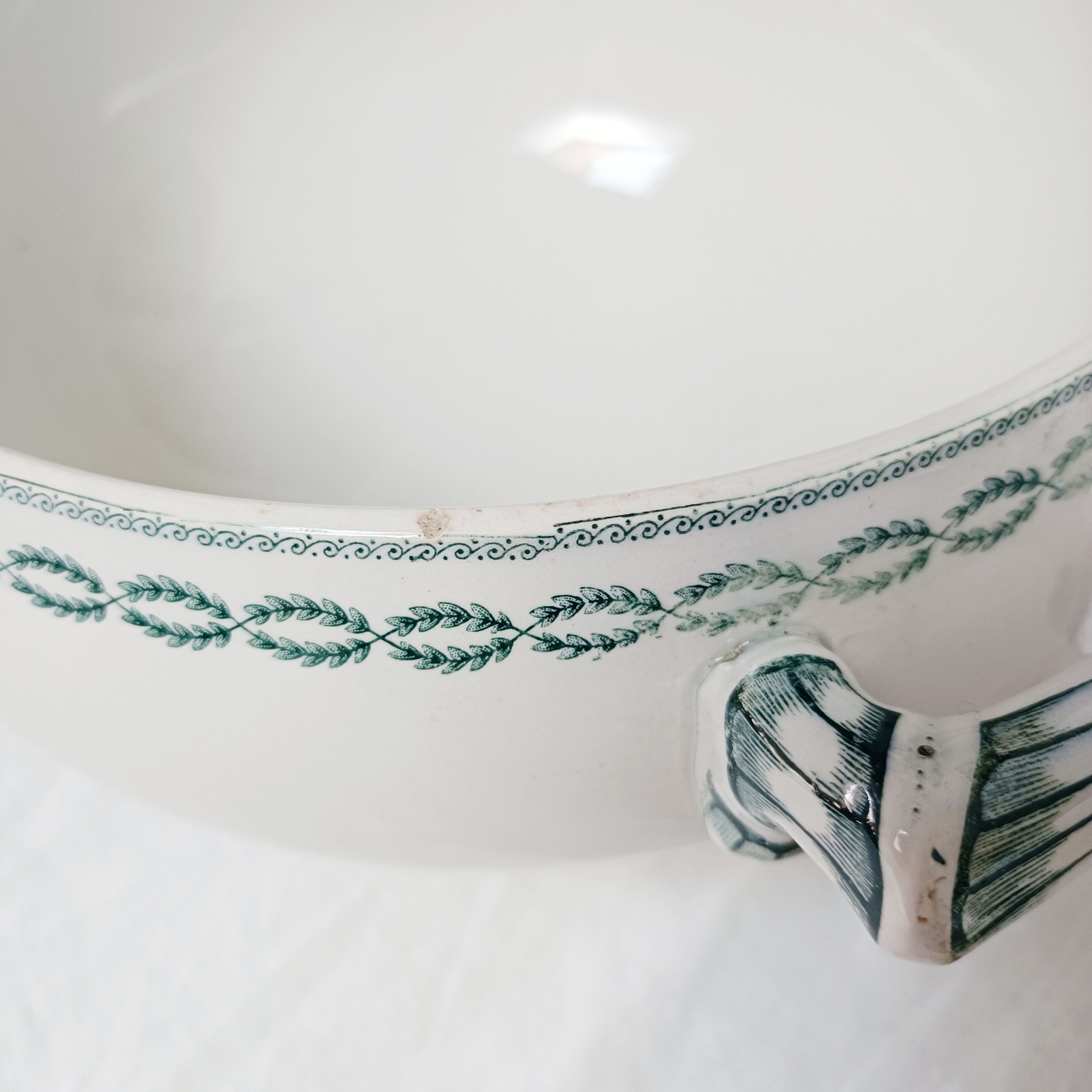 Sarreguemines U&C Iron Earth Soup Tureen, Nobilis