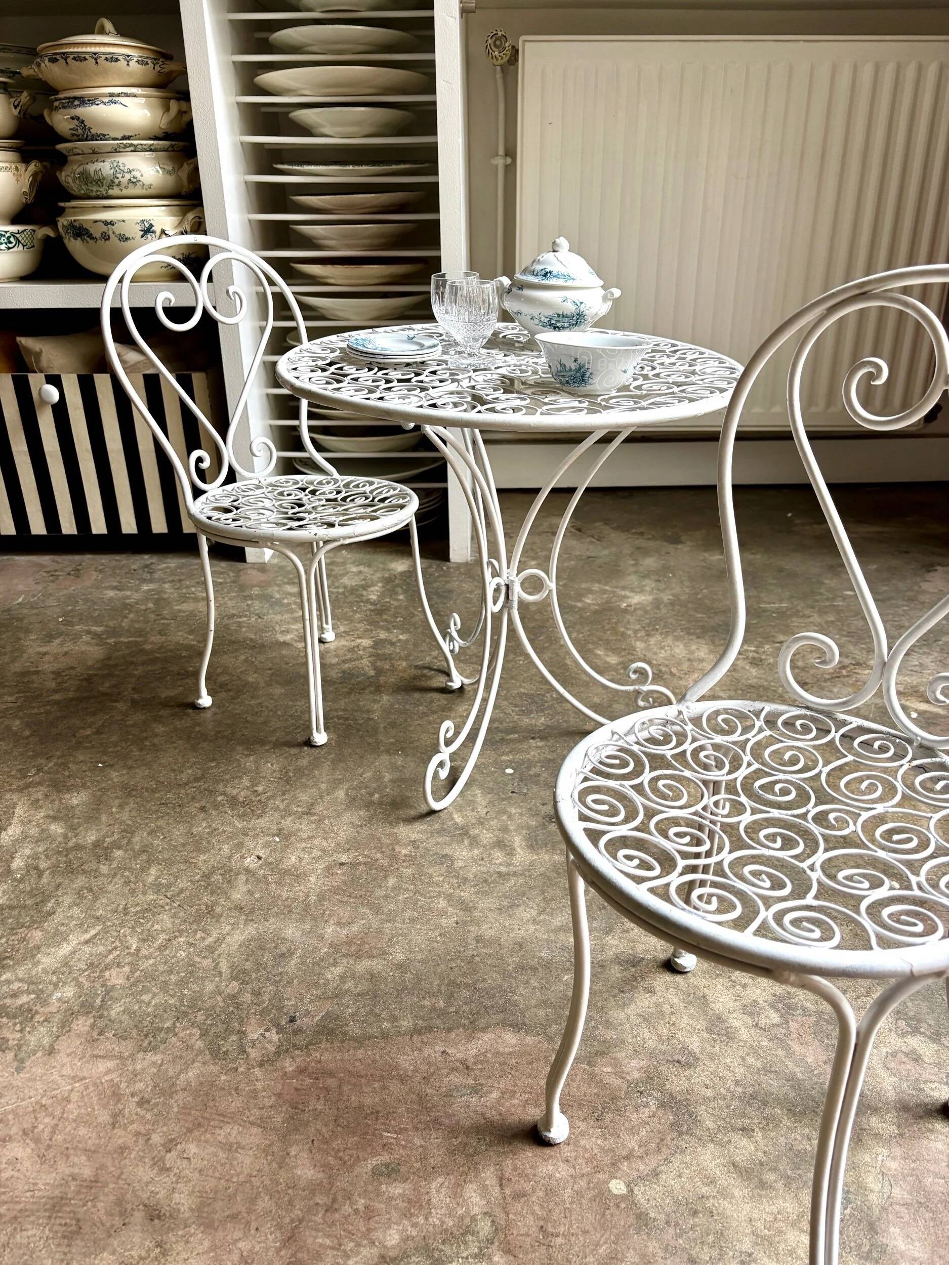 Salon de jardin enfant en fer forgé blanc