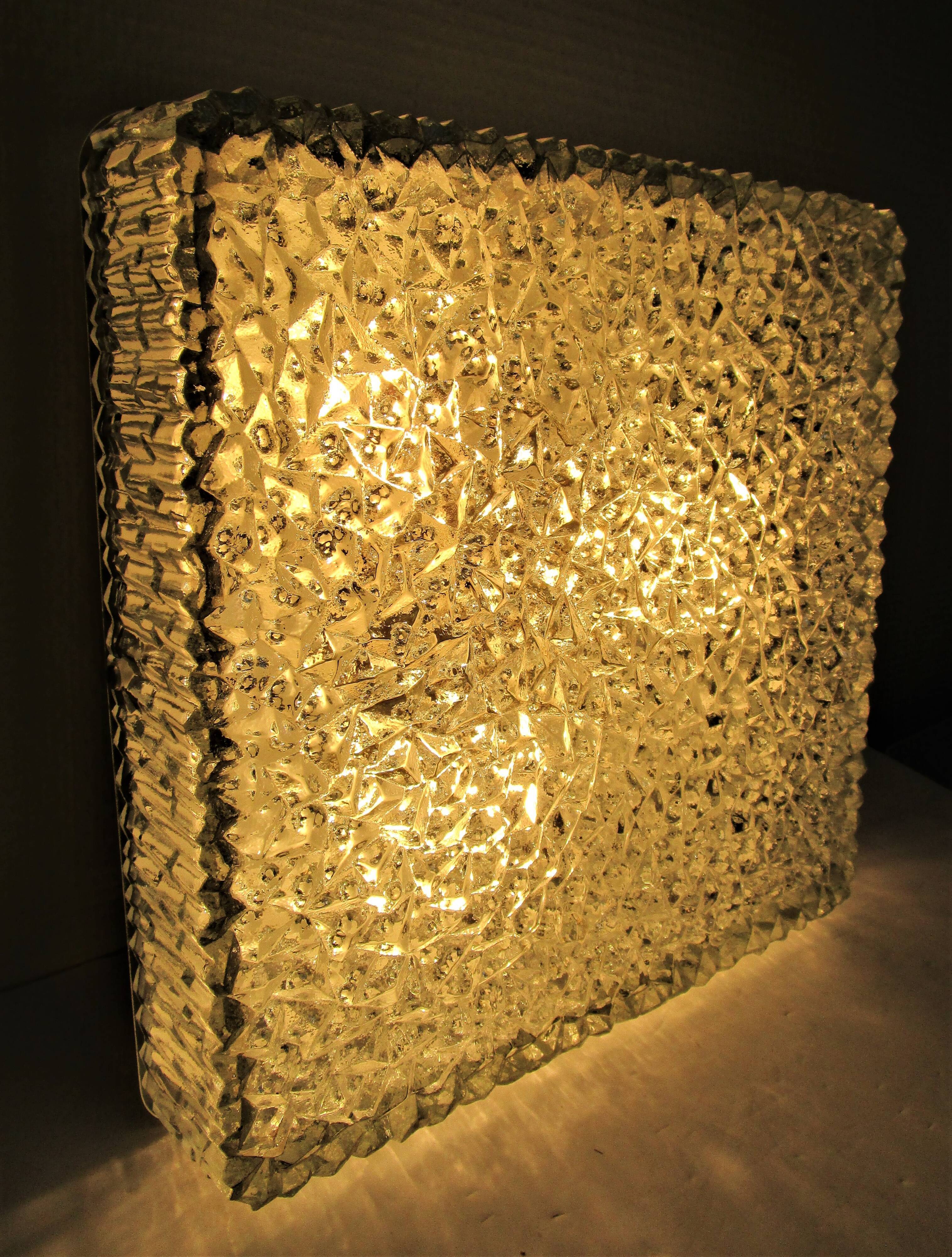 Apply Holophane XL square thick molded glass design 60 / 70 33 cmx33 cm