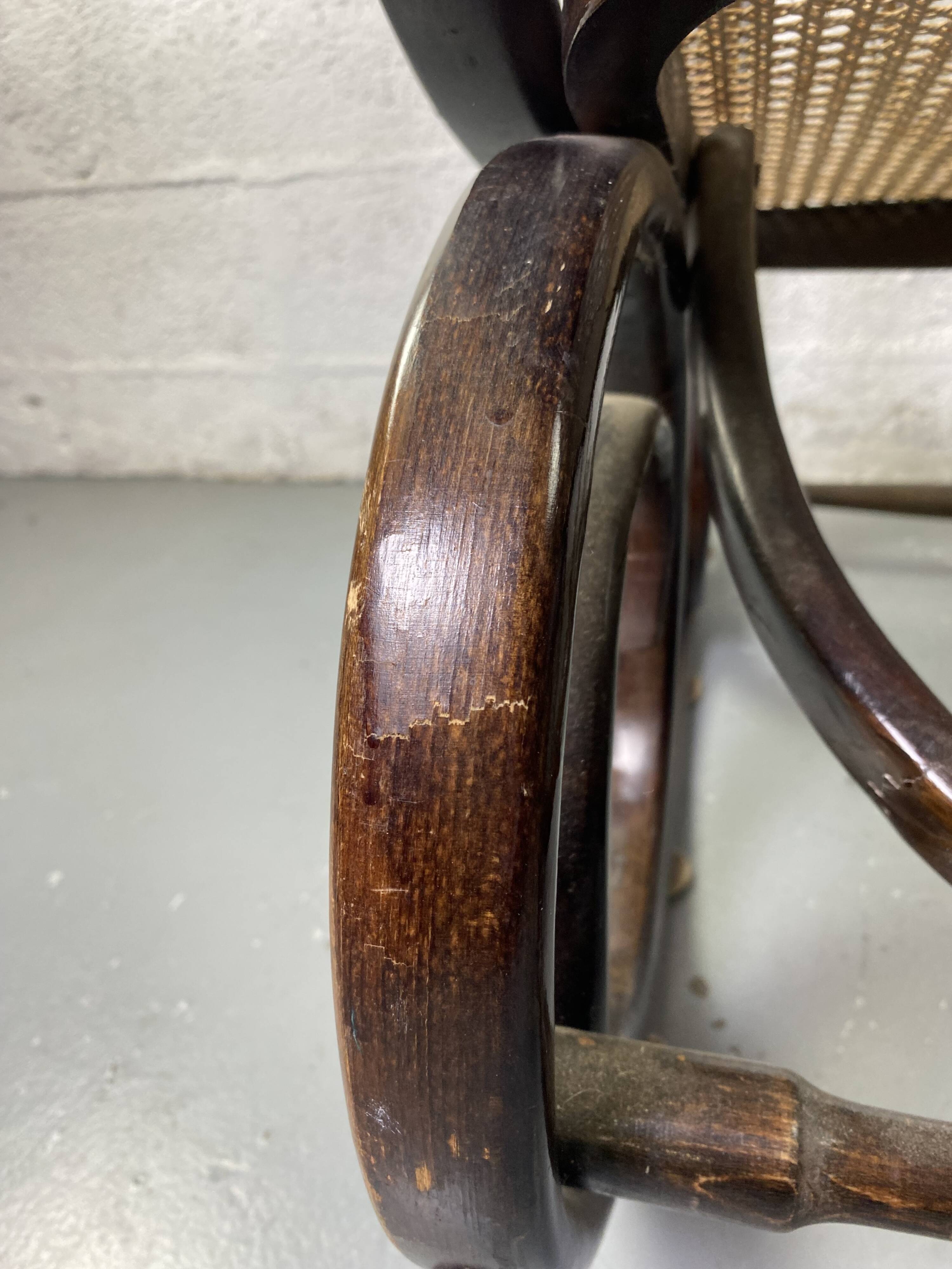 Rocking chair Chair in wood and Cannage from the 70s
