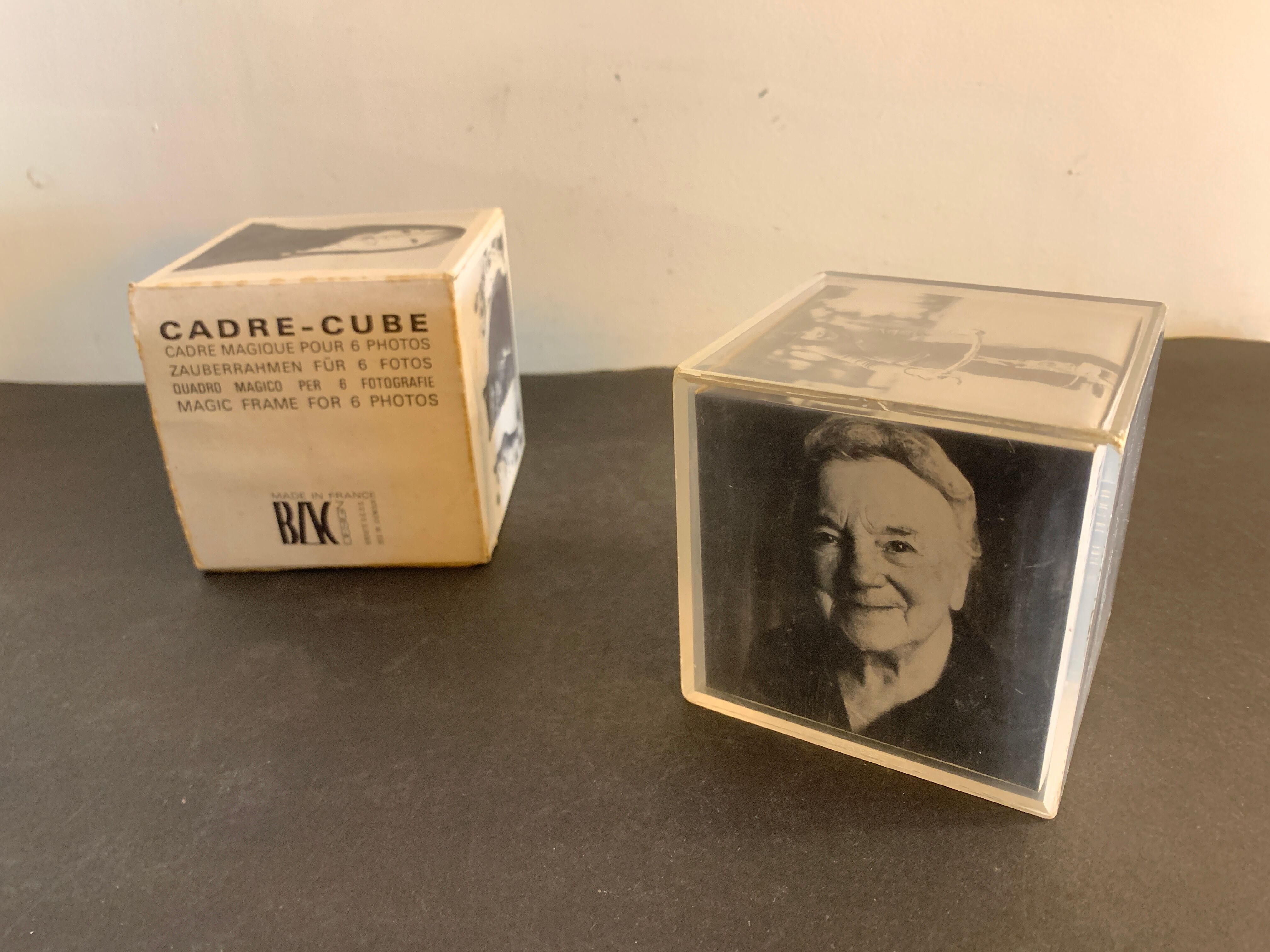 Photo frame or cube in plexiglass Michèle Gignoux for Bac Design, 1970