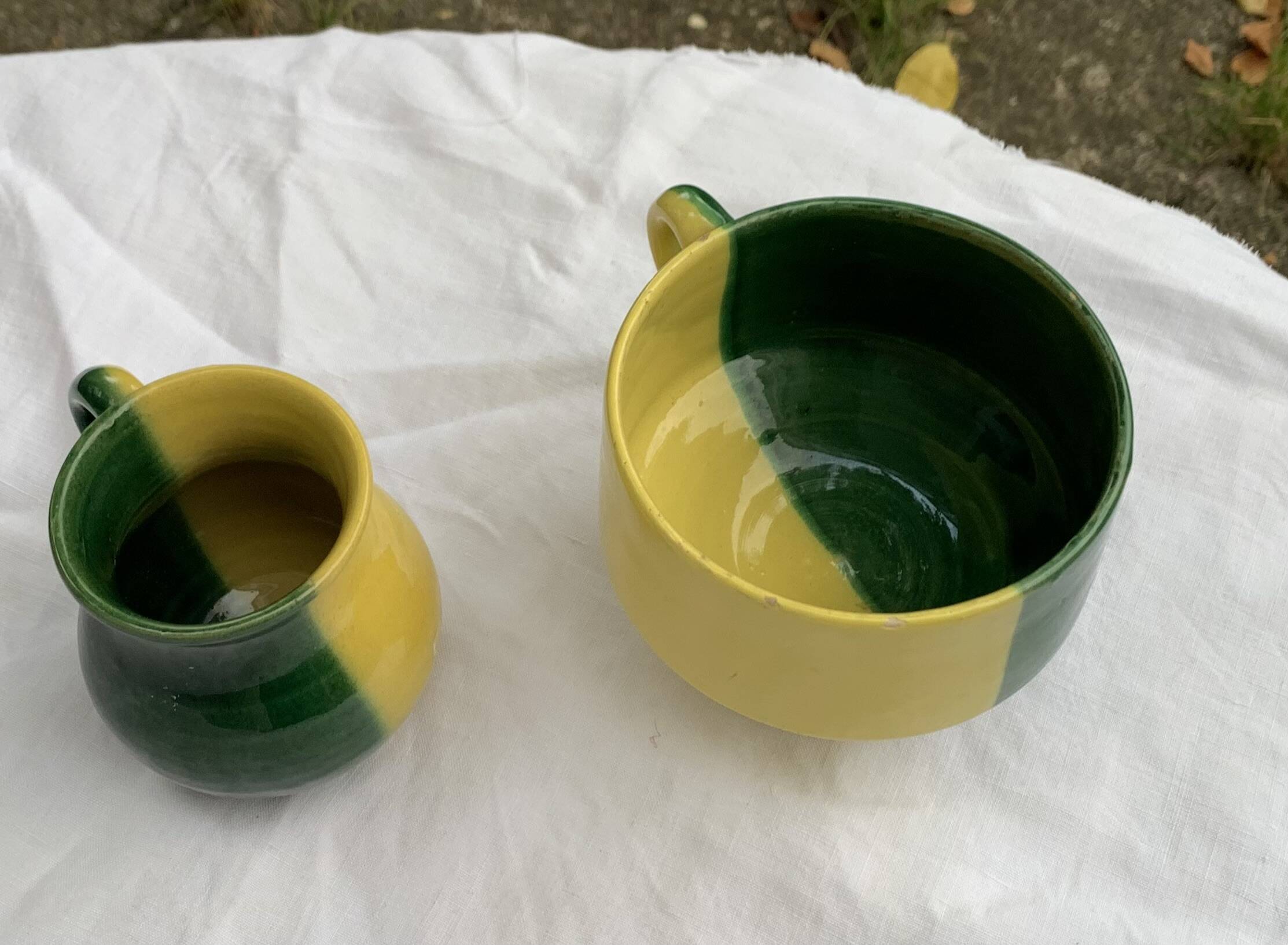 Enameled ceramic bowl and milk jug, two-tone yellow and green, vintage 1950