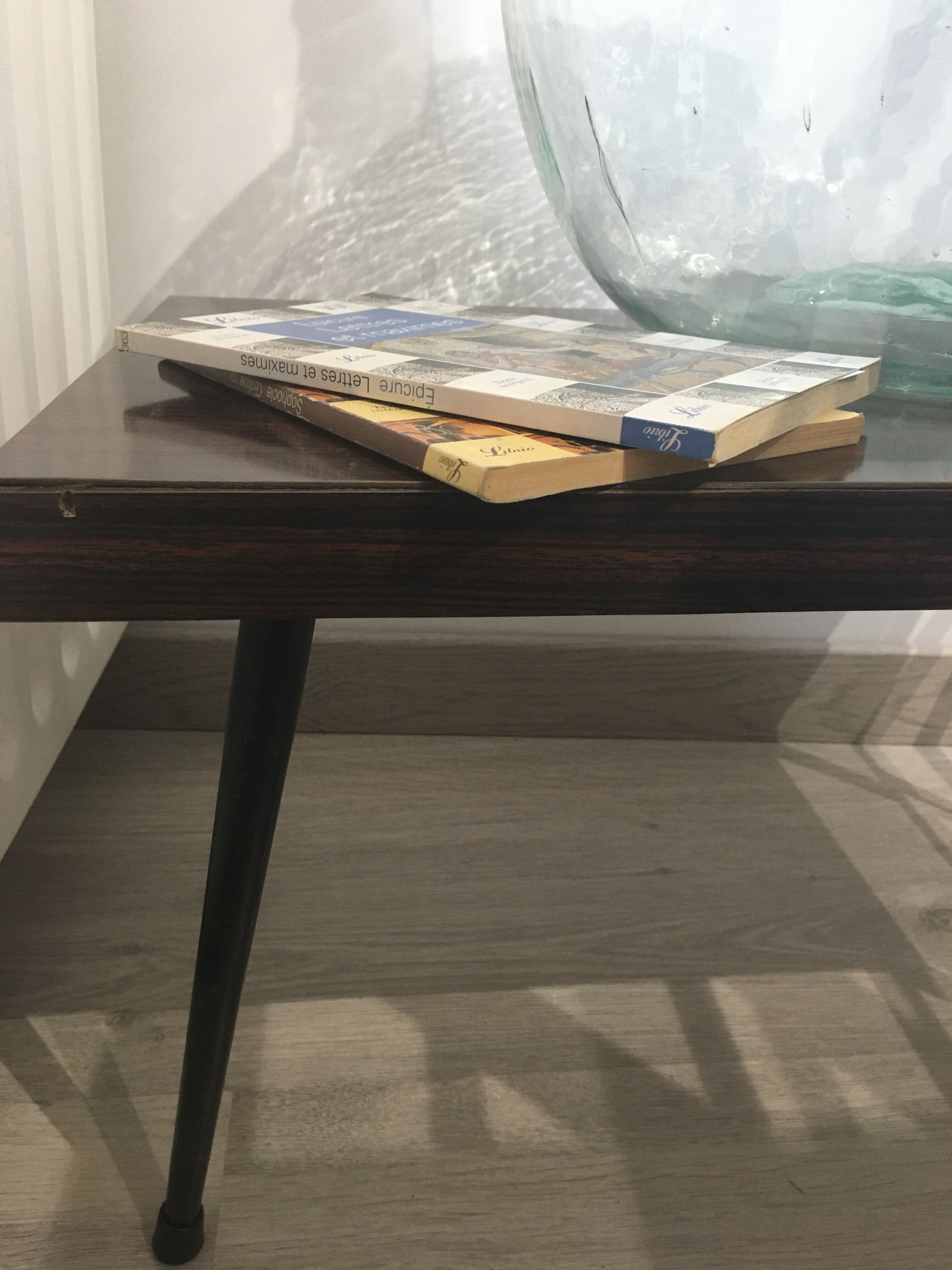 Side coffee table