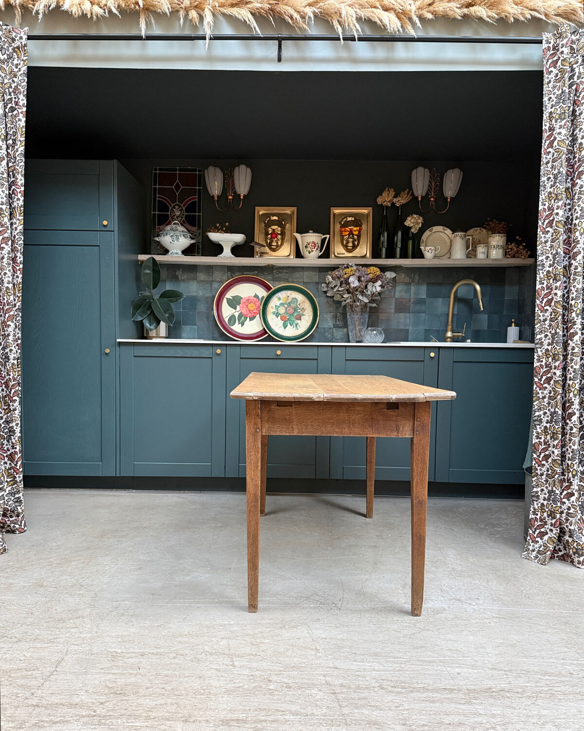 Small farmhouse table (renovated)