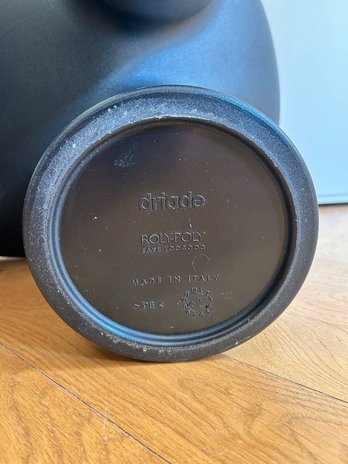 Poly Poly Driade Black 1