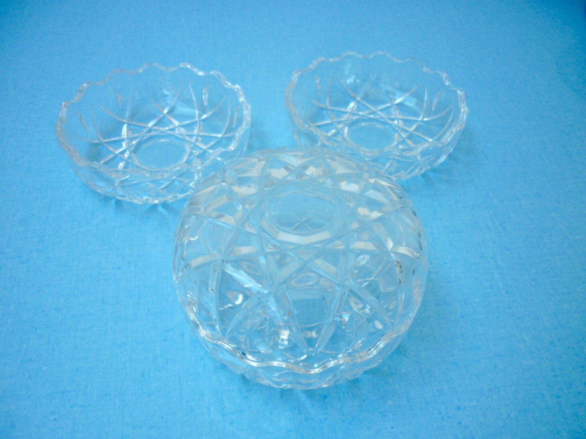 4 crystal chisell ramekins