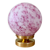 Lampe à poser globe vintage en verre rose et blanc