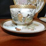 Set of 3 pieces head to head in fine Chinese porcelain with decoration scenes of Palace