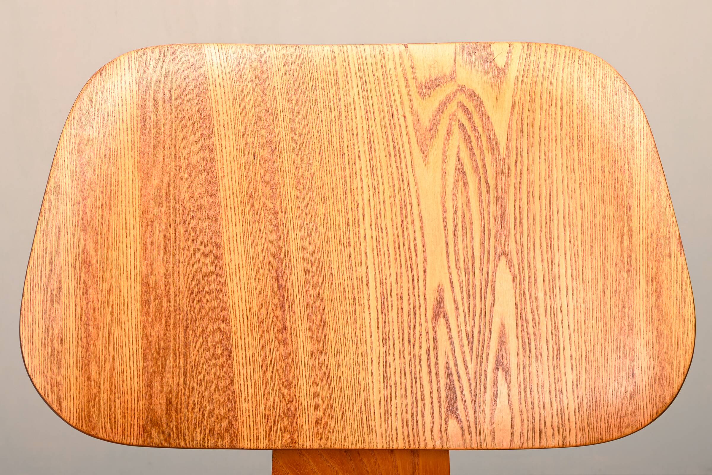 Charles & Ray Eames Early LCW Ash Lounge Chair for Herman Miller, 1950