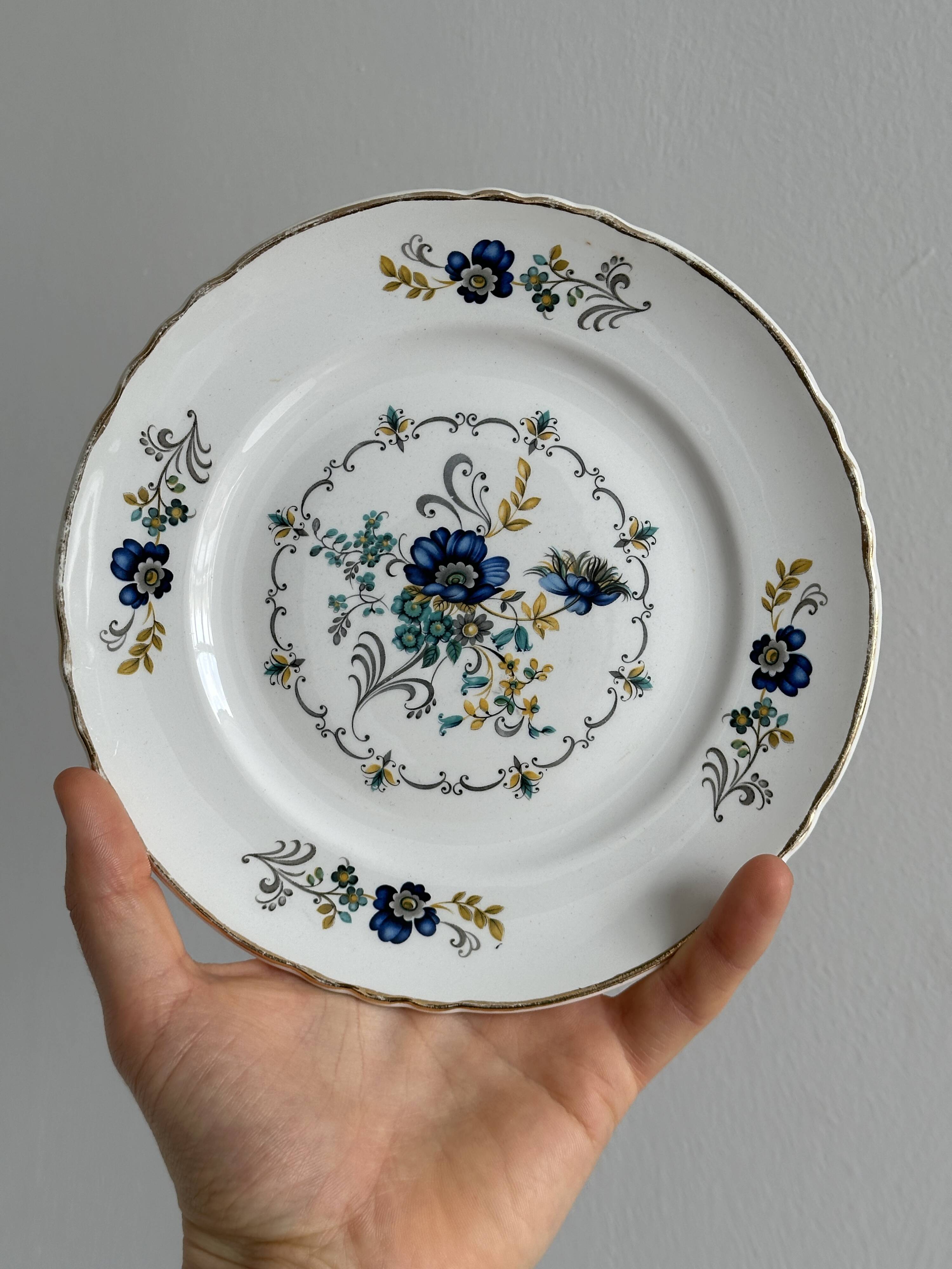 2 assiettes à dessert Moulin des Loups Orchies.