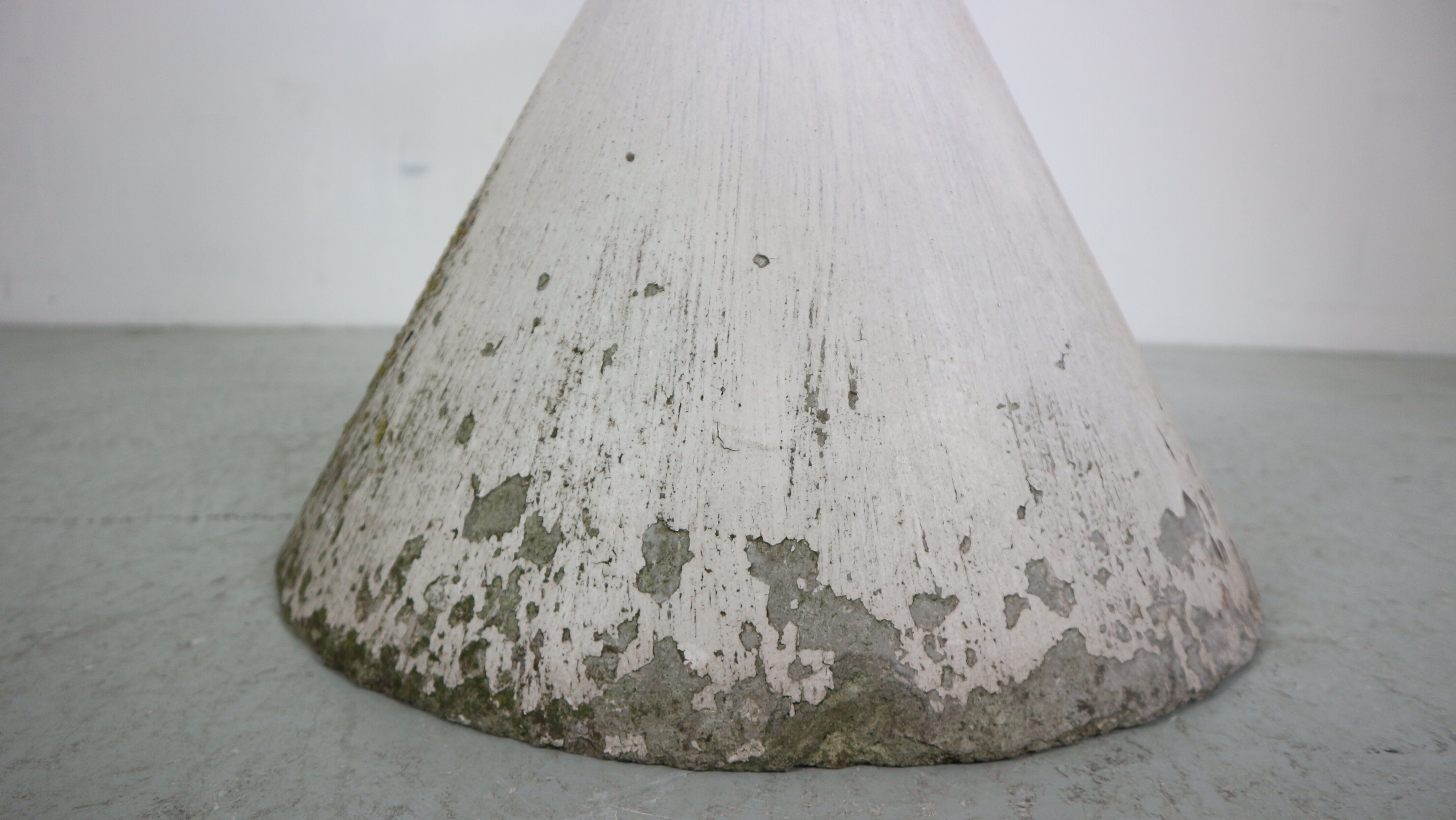 Diabolo' planter, Switzerland, design by Anton Bee assisted by Guhl 1954