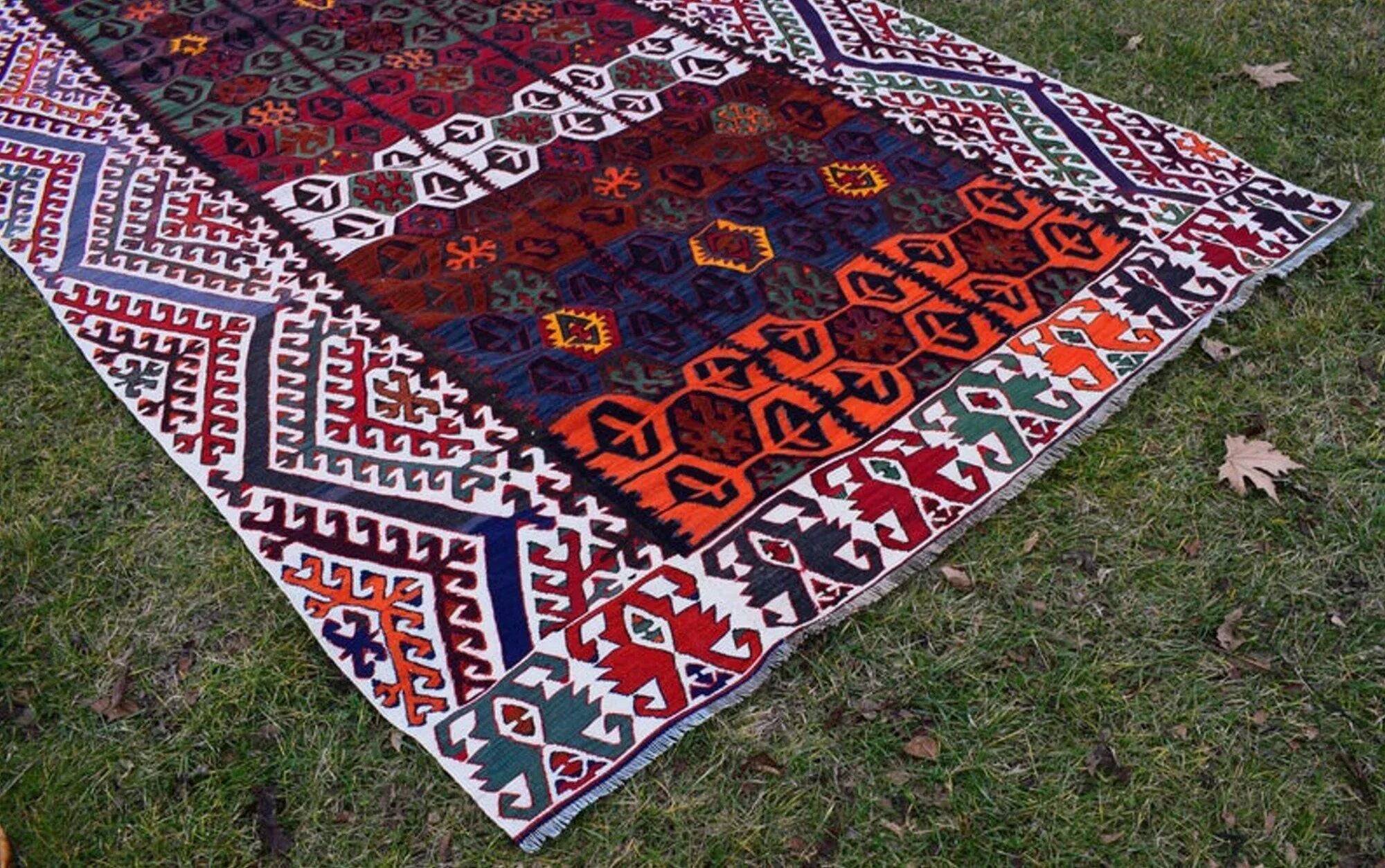 Vintage Turkish kilim, handwoven, 190x445 cm.