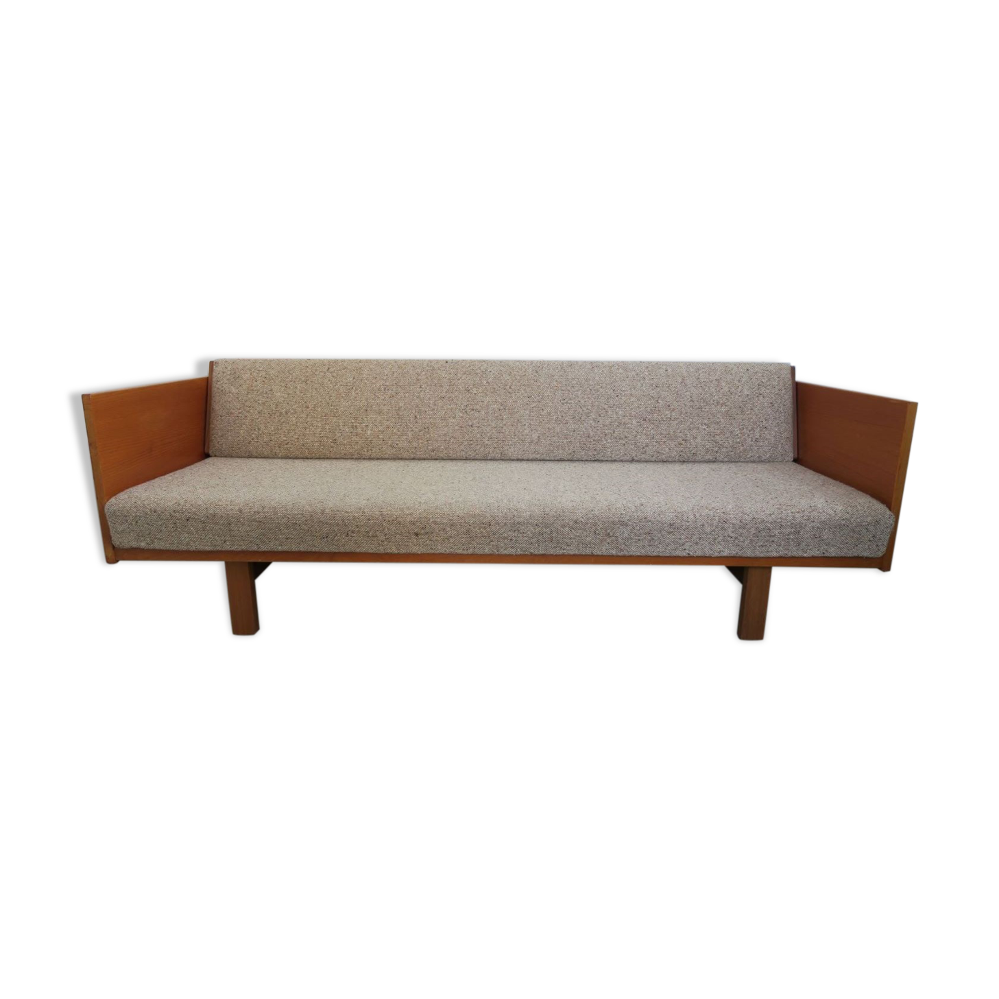 GE 259 daybed from Hans Wegner for Getama