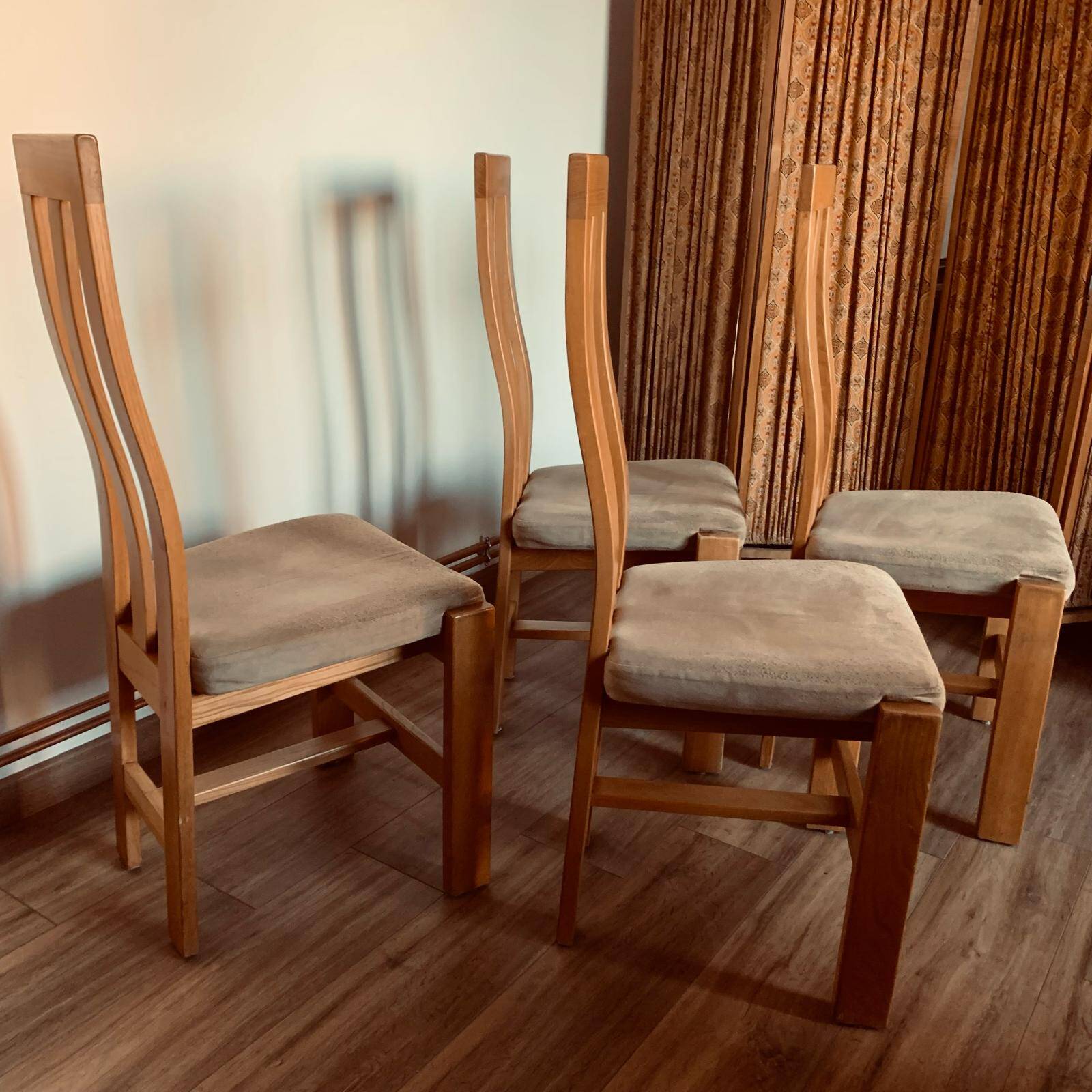 Set of 4 Regain chairs