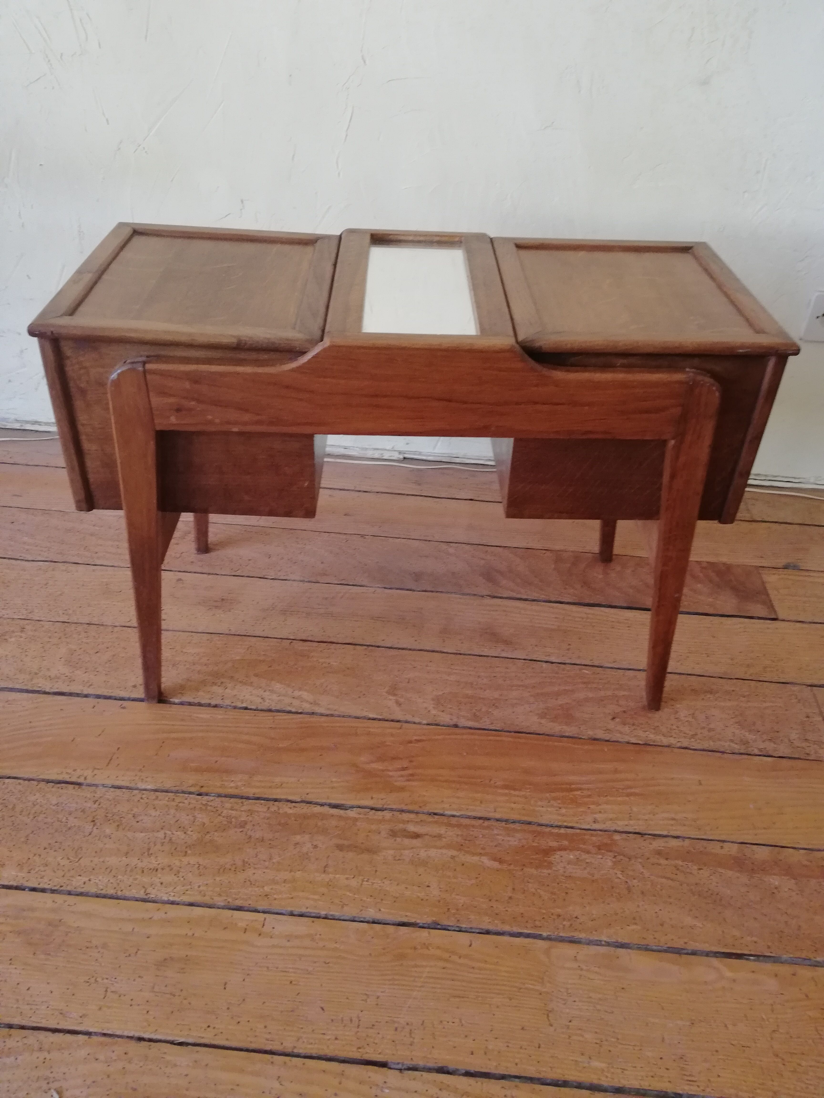 Mirror sewing furniture