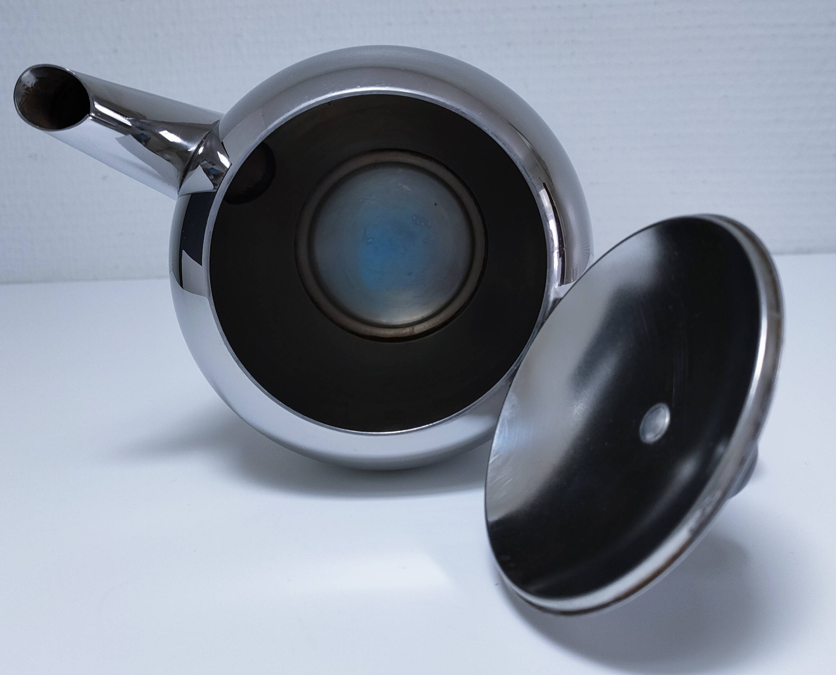 Cafetière théière "Bombé" Carlo Alessi inox vintage
