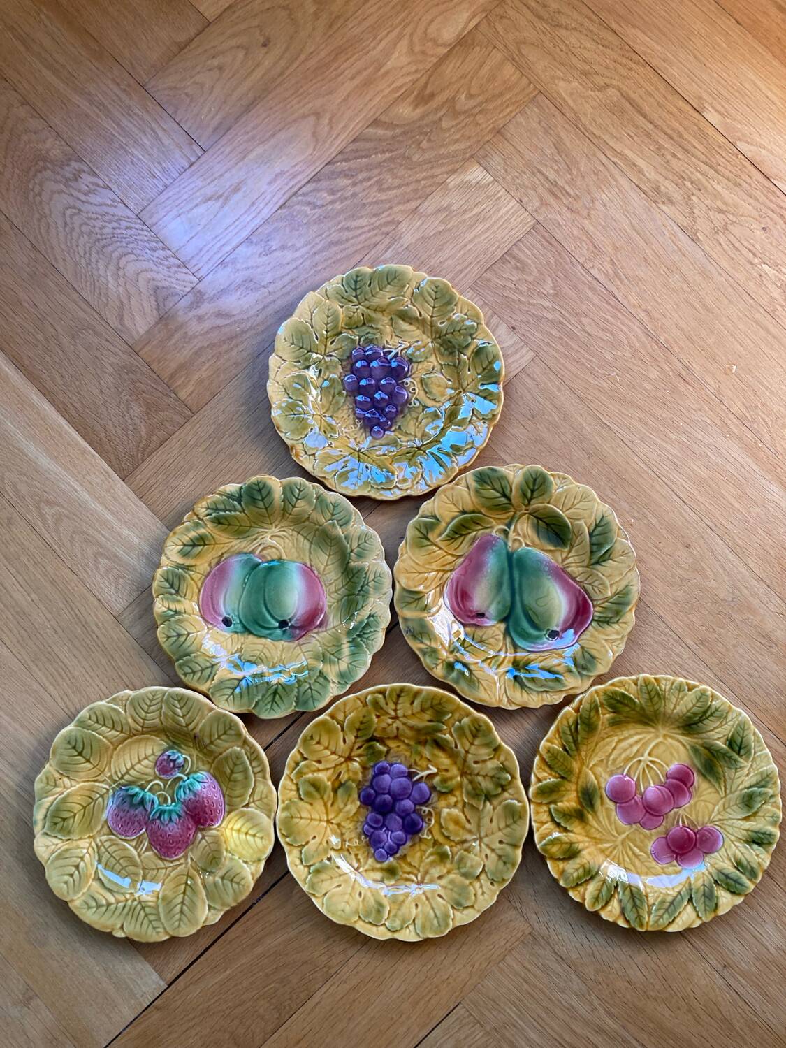Assiettes dessert barbotine fruit Sarreguemines