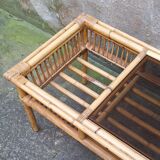 Table basse en rotin et verre fumé