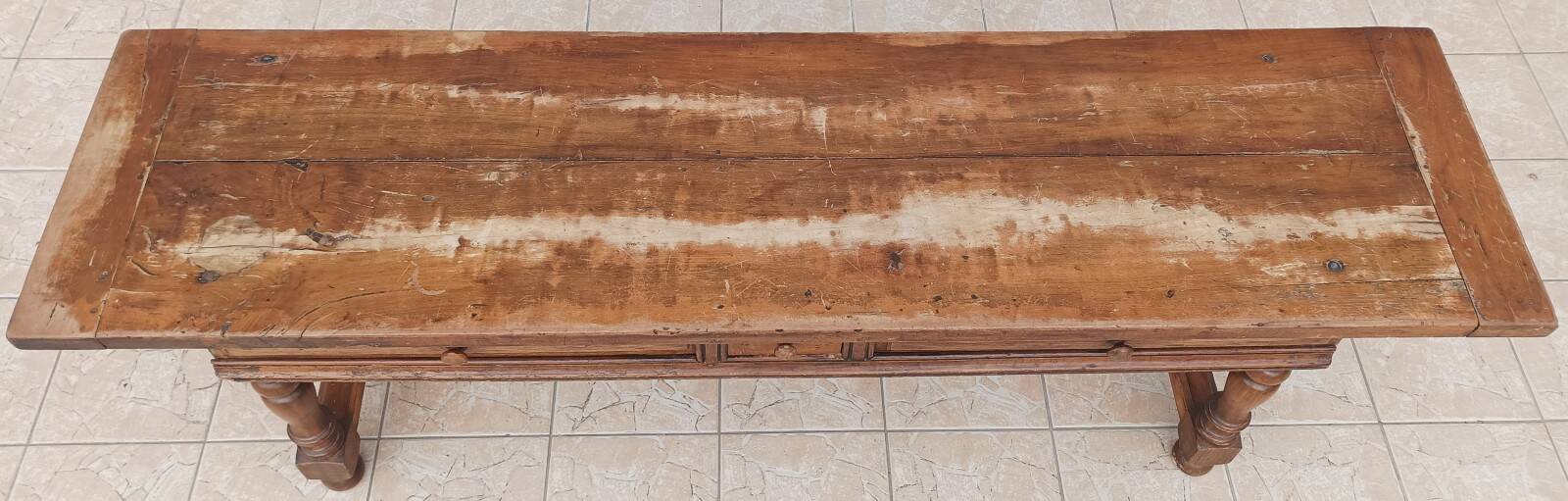 Farm table in walnut