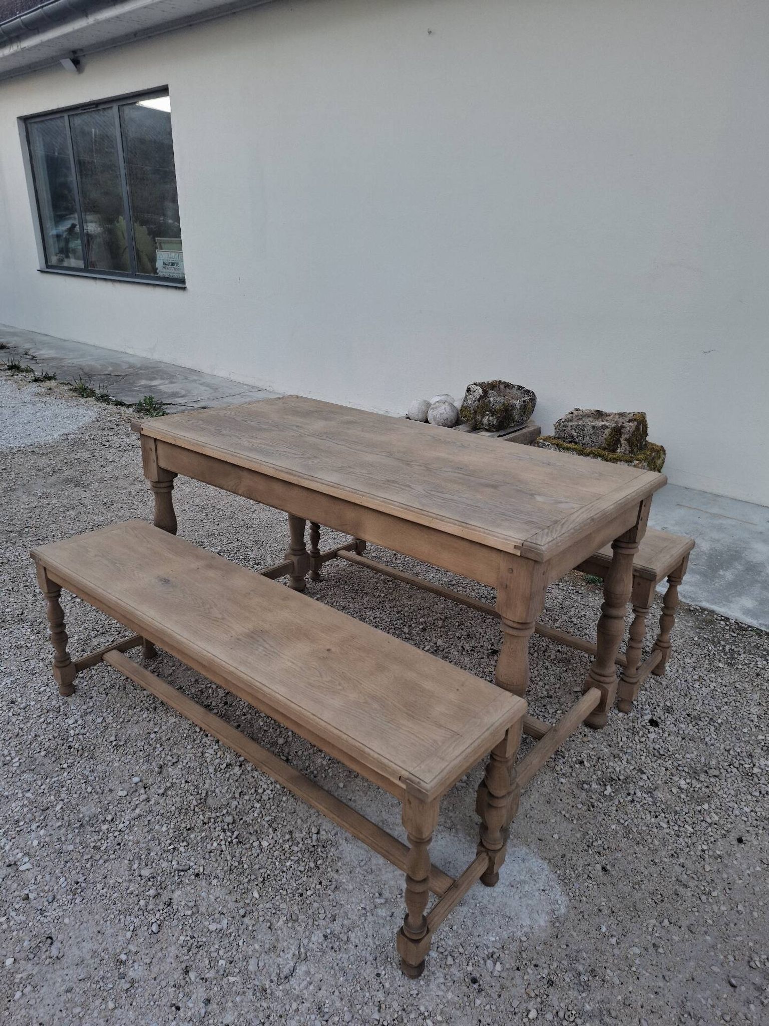 Paire de bancs de ferme rustique ancien entièrement Aérogommer