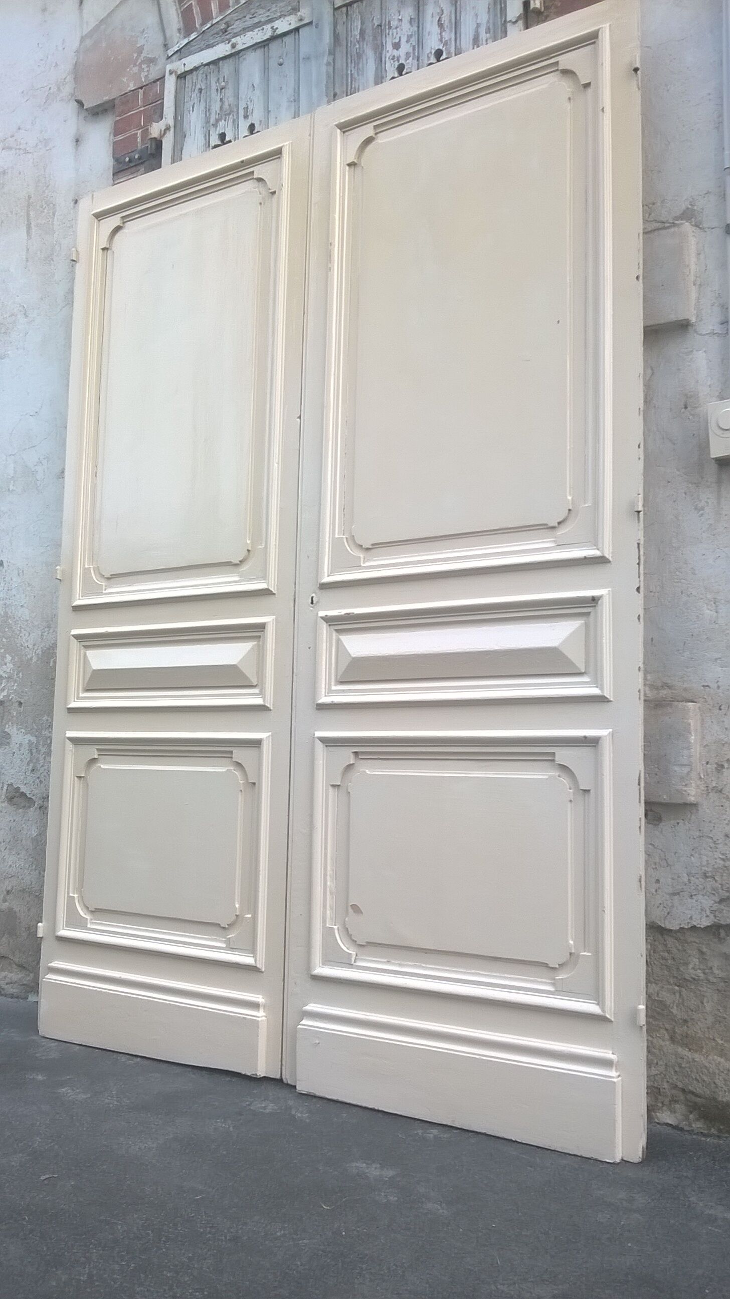 Old Haussmann double doors
