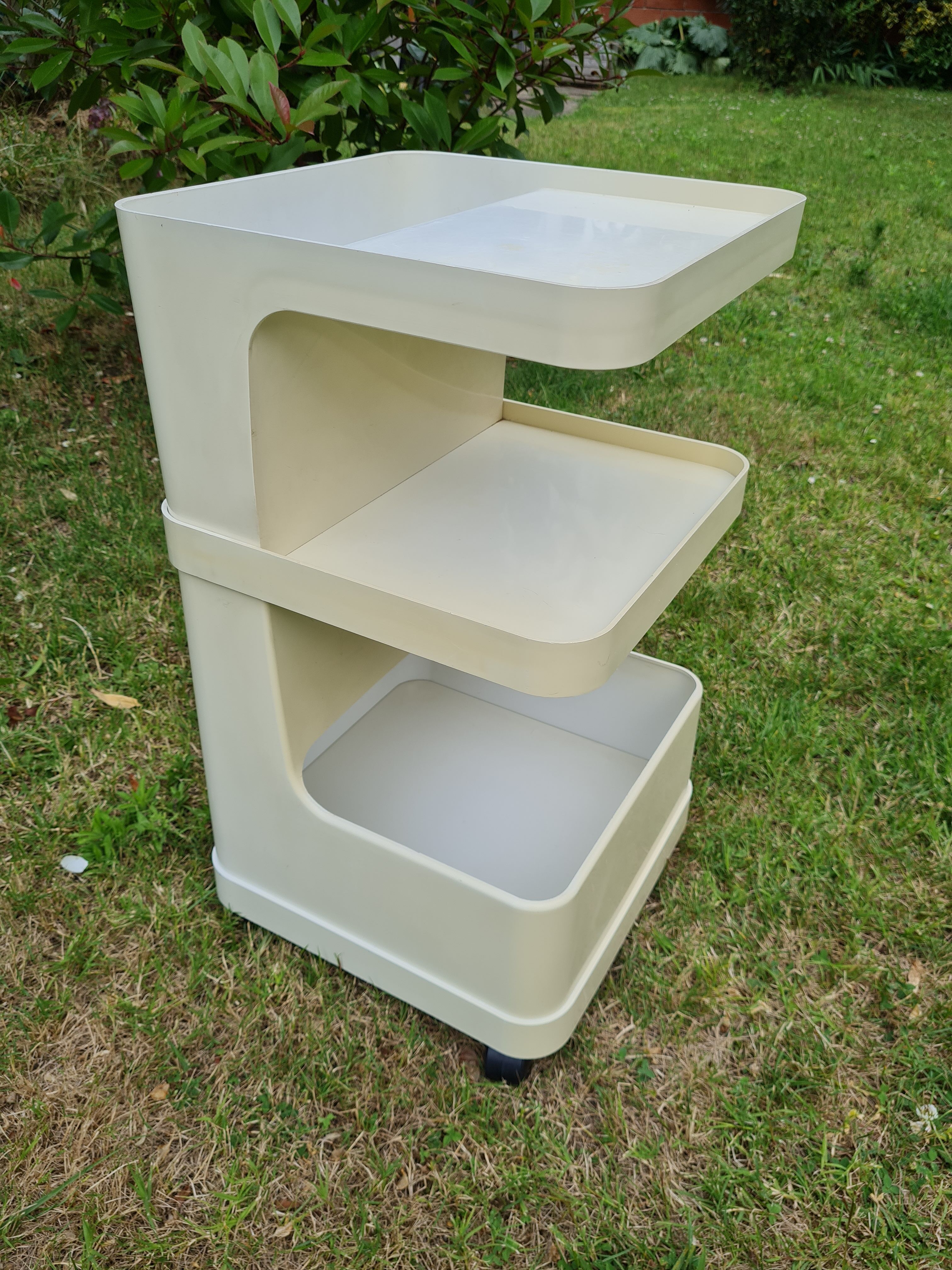Meuble desserte sur roulettes de rangement vintage prisunic 1970