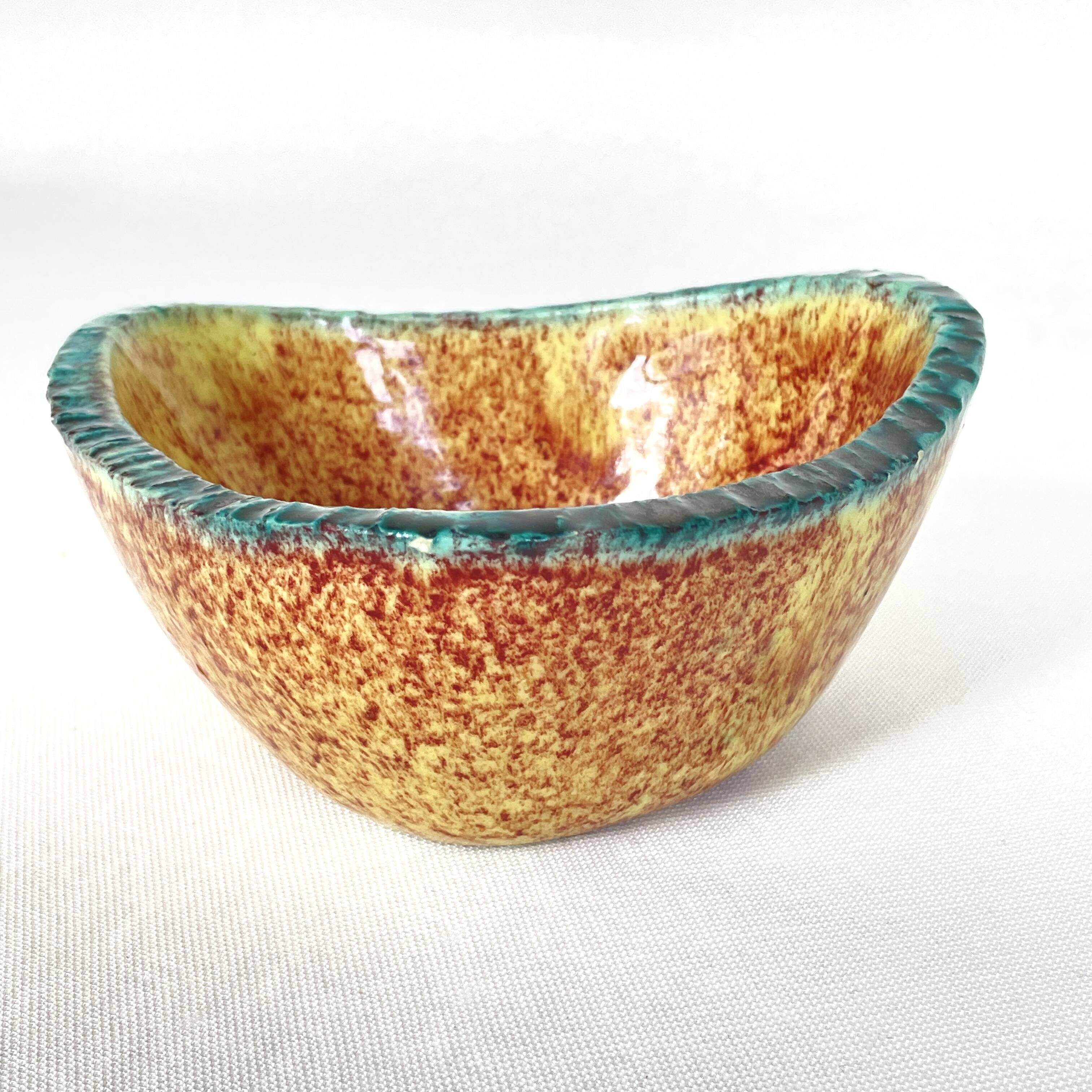Accolay ceramic bowl, 1960