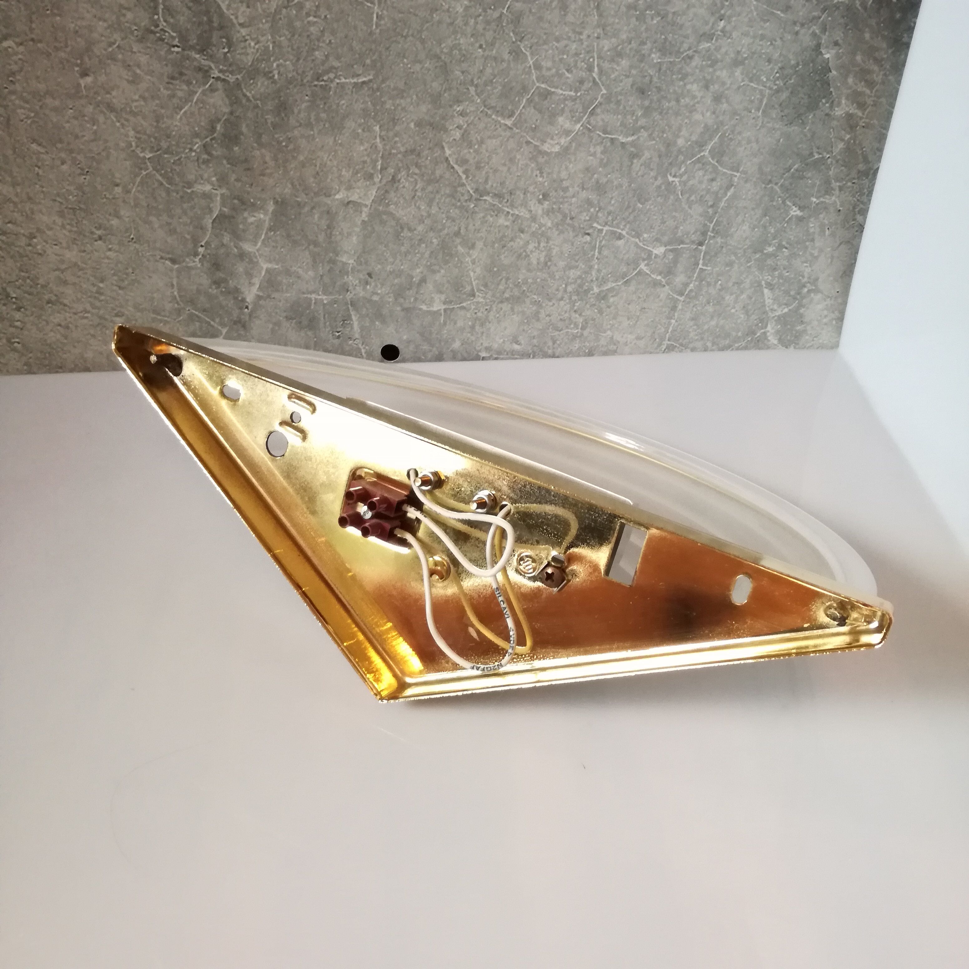 Half moon wall lamp in glass and gold metal L31
