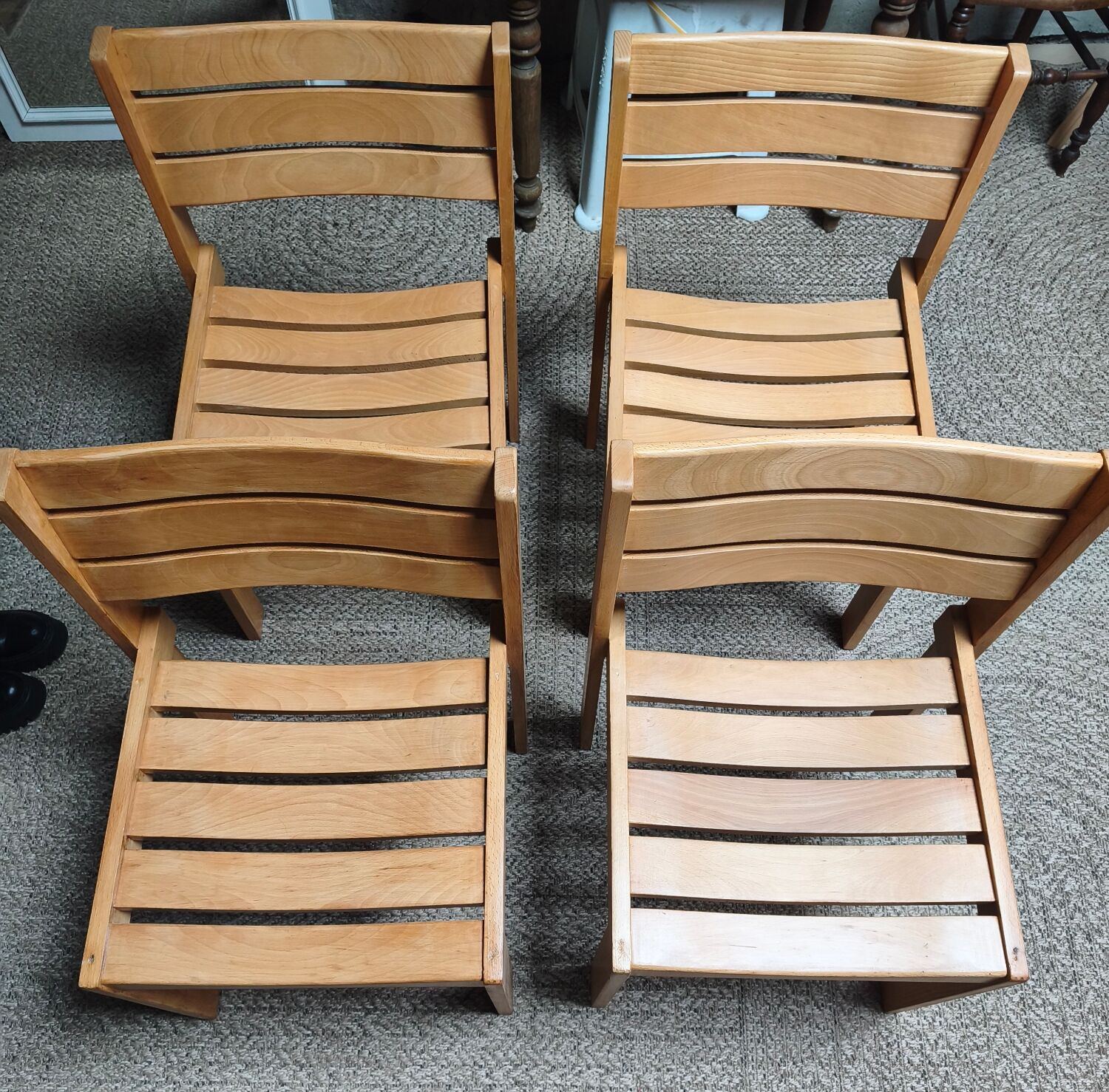 Set of 4 vintage Wilkhahn chairs in light wood – Scandinavian style