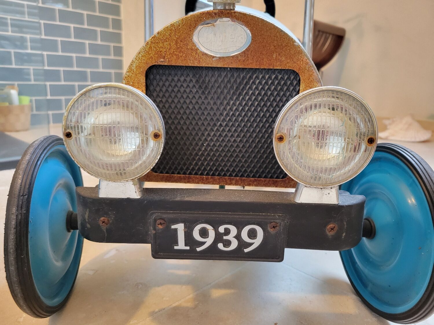 Baghera pedal car