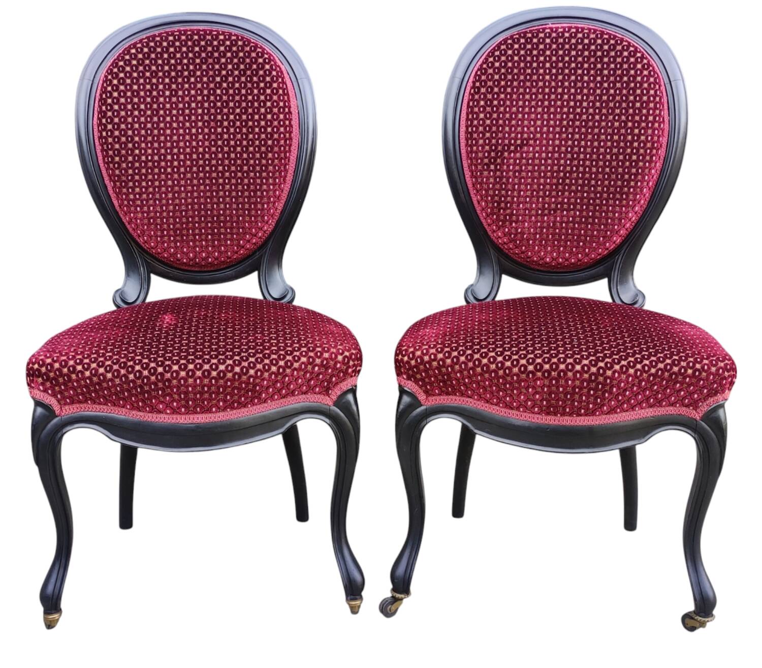 Living room set with Louis XV style medallion armchairs and chairs