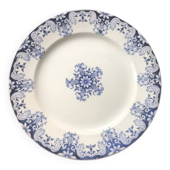 Rouen 19th century mounted plate