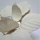 Masca flower sconce in metal white vintage cream