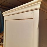 Narrow Parisian wardrobe