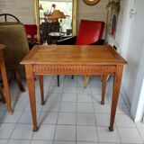 Bureau pieds fuseaux