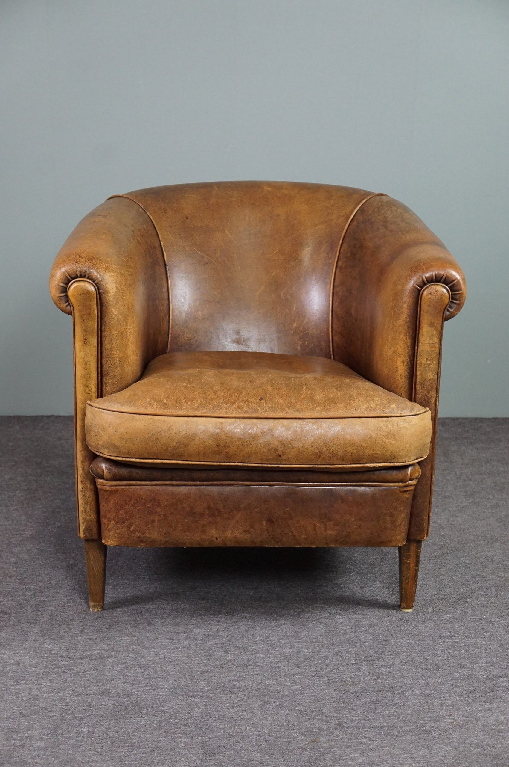 Club armchair in sheepskin