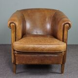 Club armchair in sheepskin