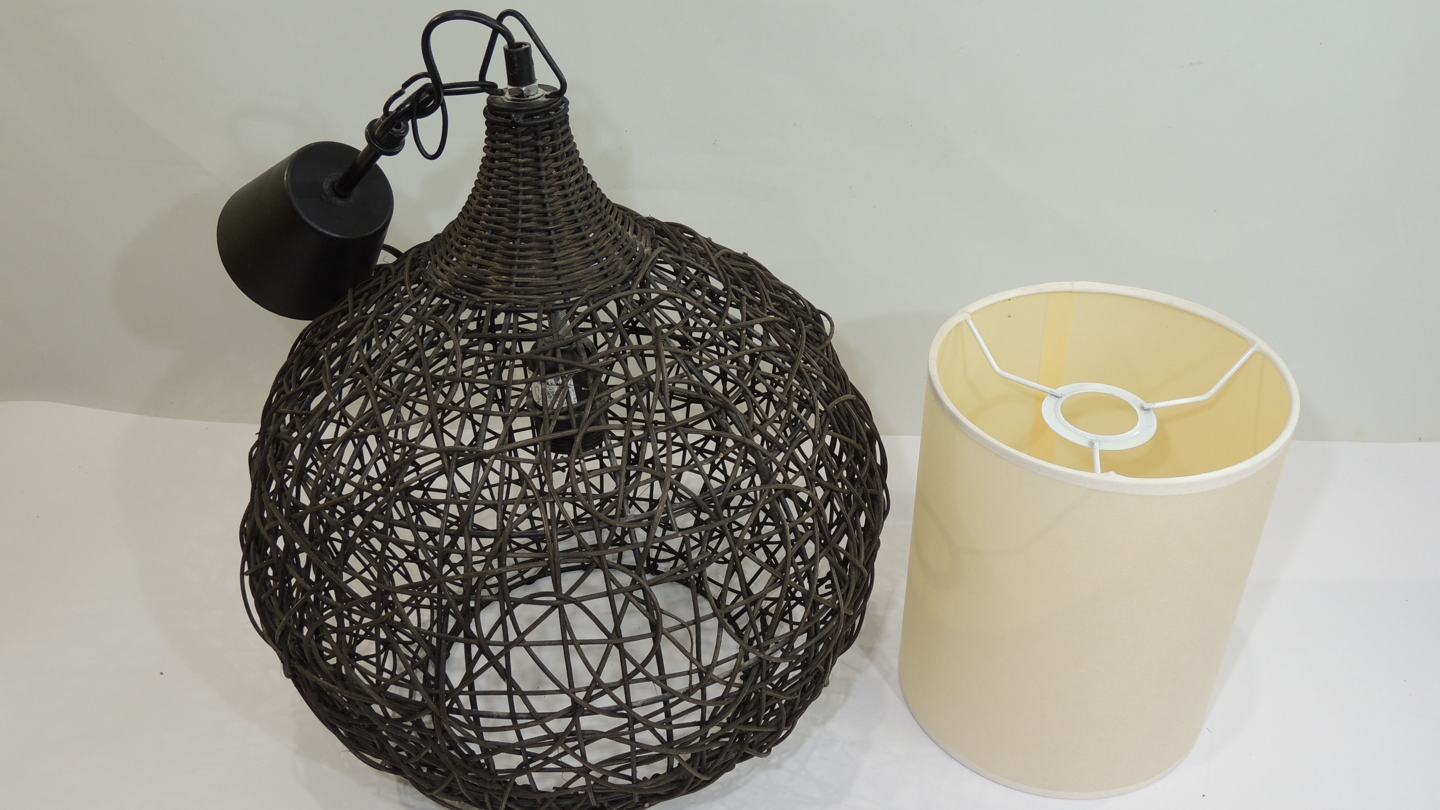 Brown rattan pendant lamp
