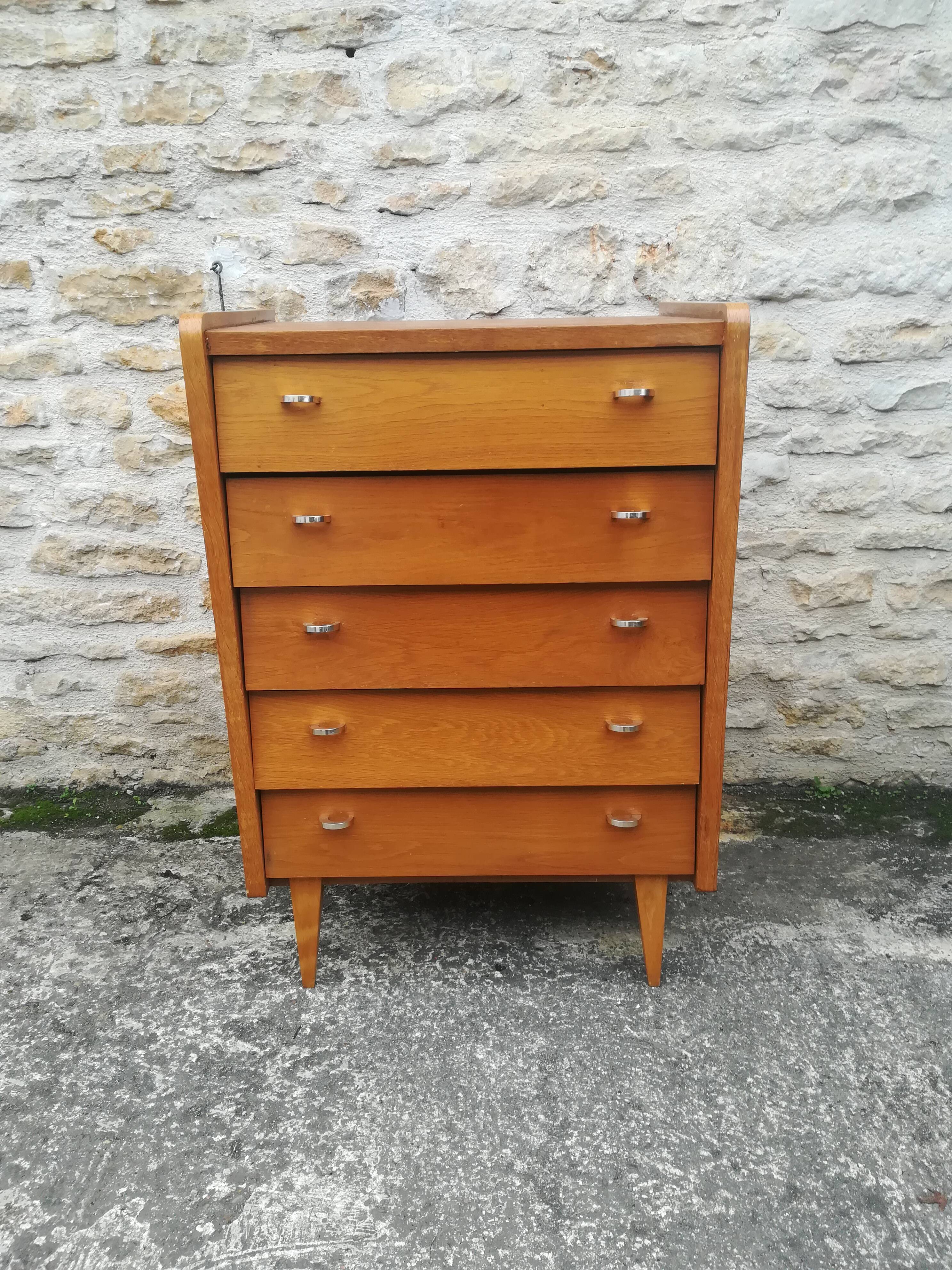 Vintage oak chest of drawers