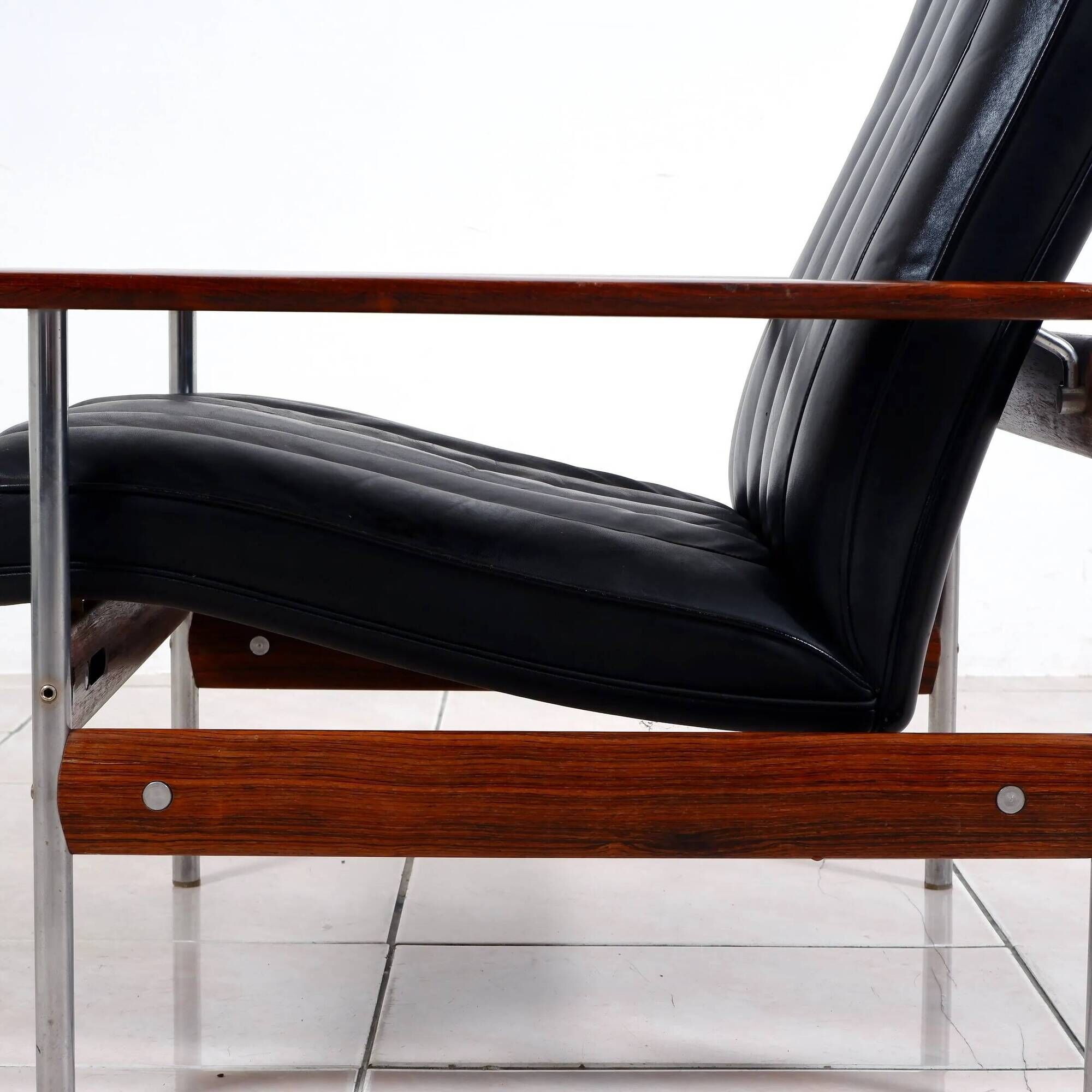 Fauteuil "1001" de Sven Ivar Dysthe pour Dokka Mobler