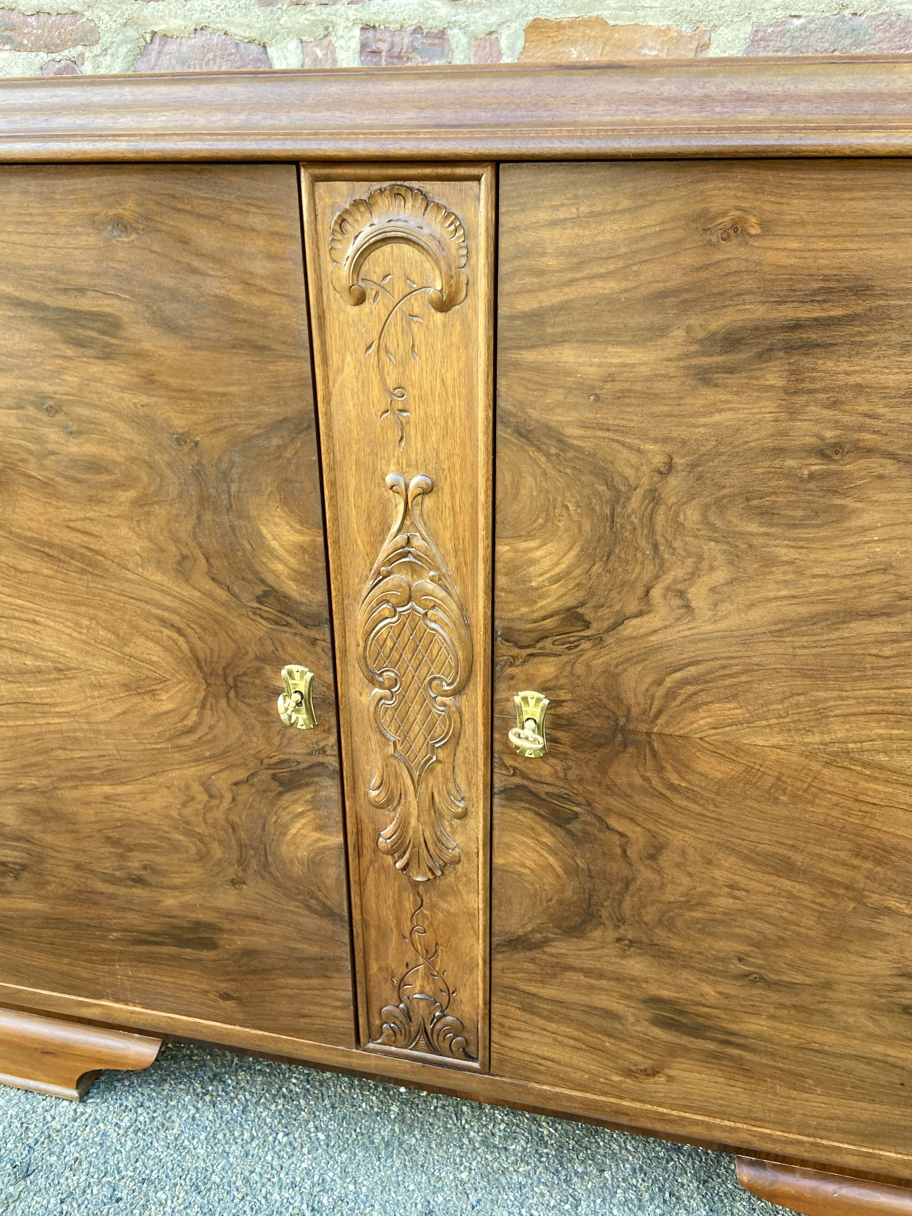 Buffet Art Deco walnut 1950