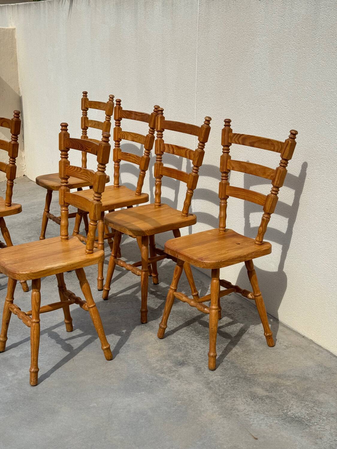 Set of 6 rustic pine chairs from the Vosges, 1980s.