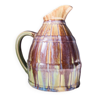 Barrel pitcher