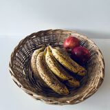 Old baker's panière