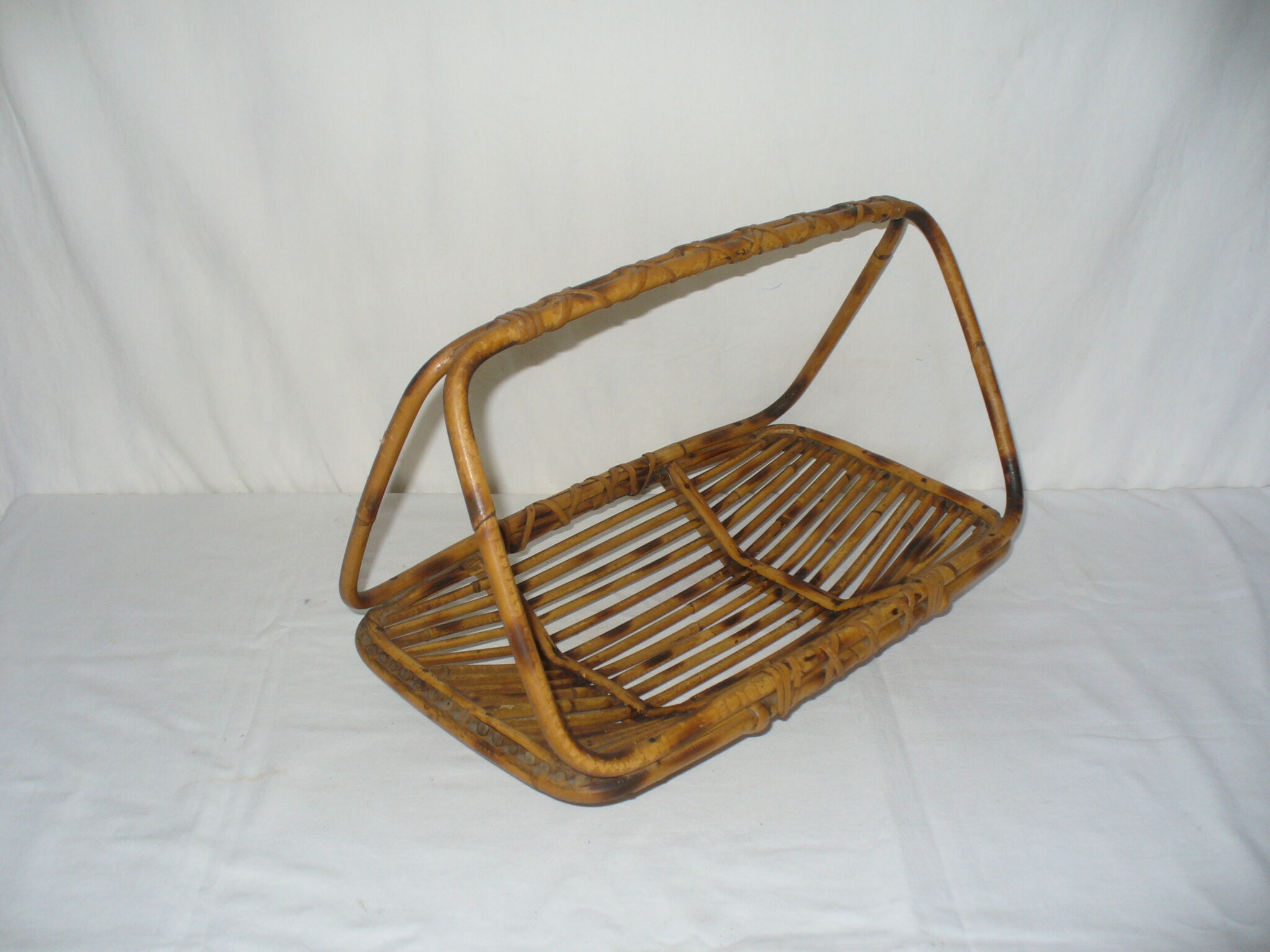 Fruit basket with handle - rattan - bamboo from the 50s