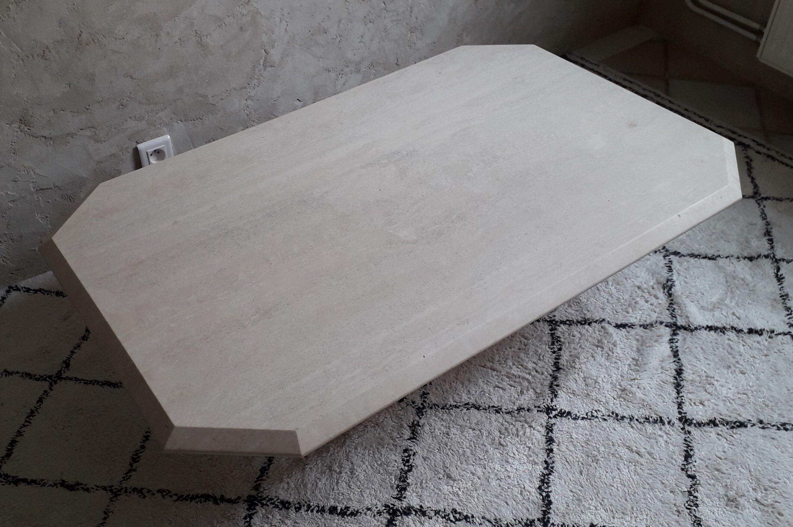 Coffee table in travertine