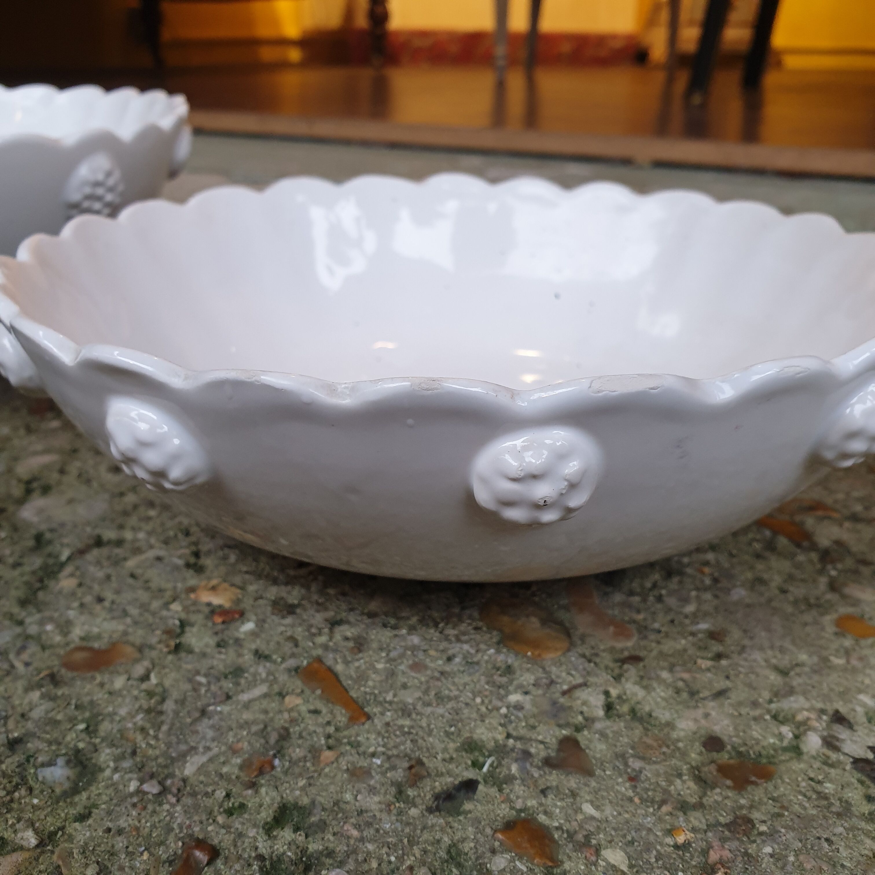 Hollow dishes old salad bowl white earthenware