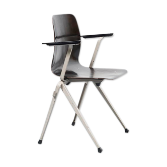 Galvanitas S20 chair