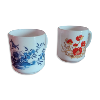 2 mugs Arcopal vintage