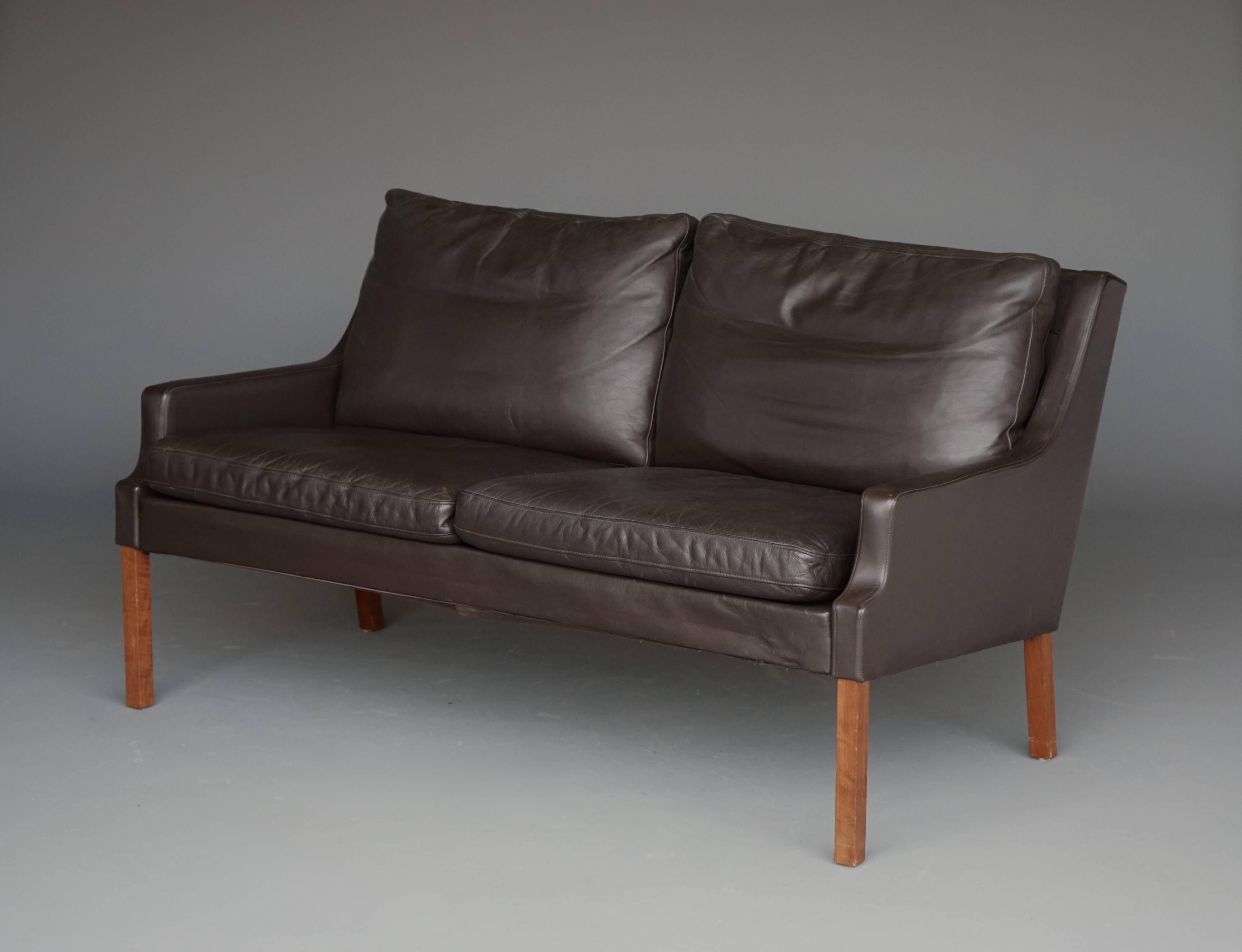 Canapé en cuir deux places danois par Georg Thams, Danemark, années 1960.